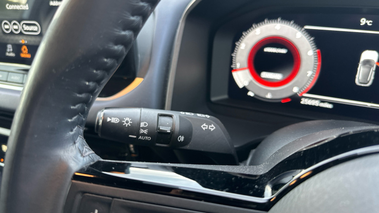 Nissan Qashqai 1.3 DiG-T MH Tekna 5dr Petrol Hatchback